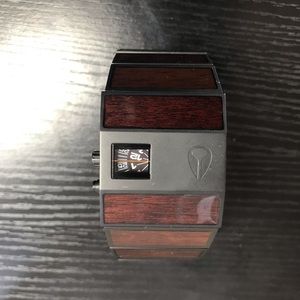 Nixon Rotolog Watch